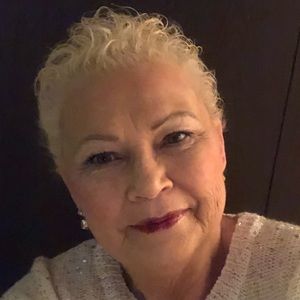 Meet your Posher, Deborah